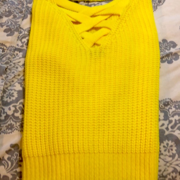 Sweater - Picture 2 of 4